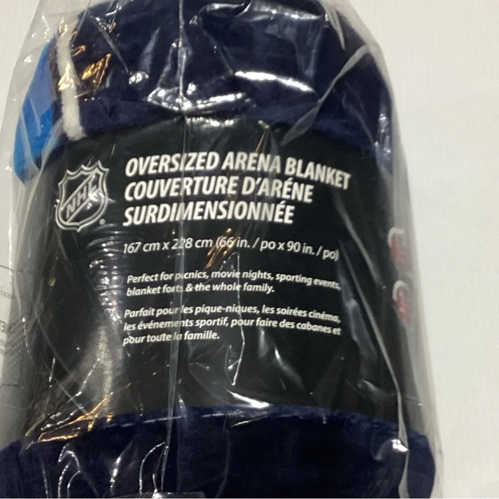 NHL Winnipeg Jets Jumbo Sized Plush Blanket 66" x 90" Officially Licensed - Picture 3 of 6